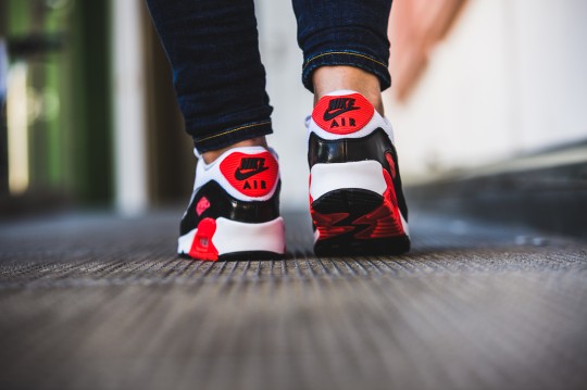 nike-724882-100-air-max-90-prem-mesh-gs-white-3