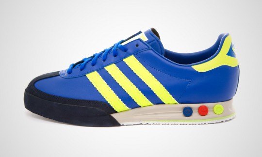 adidas-kegler-blau-gelb-01