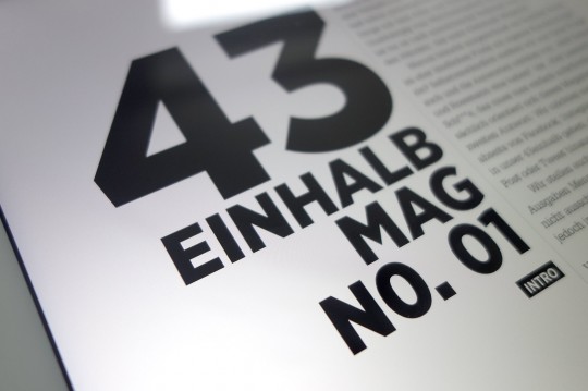 43einhalb-Mag-02