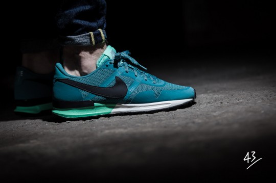 nike-pegasus-8330-mineral-teal-5