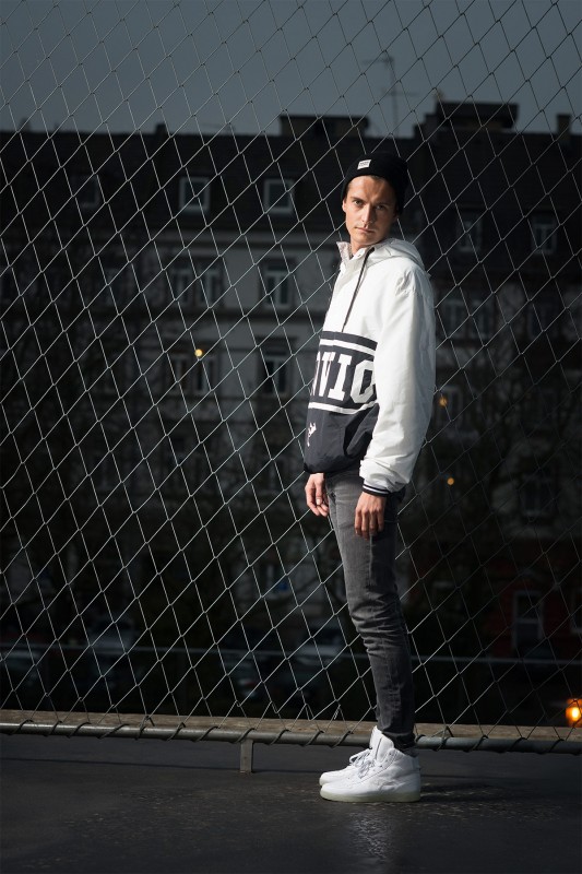 VxKOutfit-Side