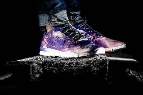 nike-wmns-free-tr-fit-stardust-1