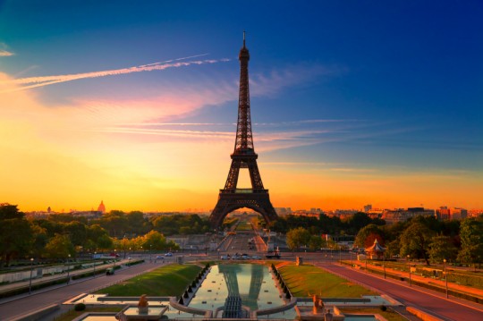 Paris-iStock_000016924437Small