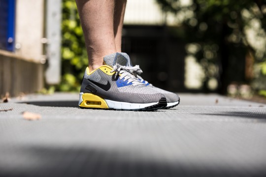 nike-airmax90-qs-paris-3