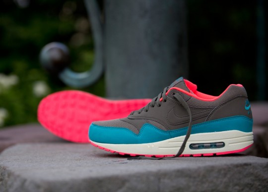 Nike-Air-max-1-537383-202-image-06