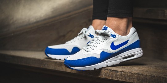 nike-704993-002-wmns-airmax1-ultra-essential-blue-grey-Image-2