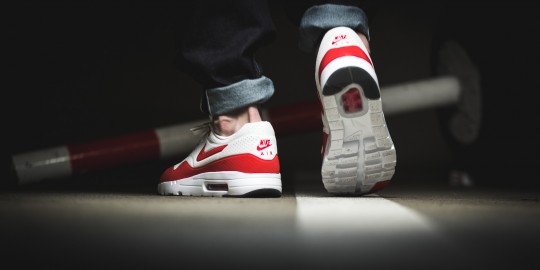 nike-airmax1-ultra-moire-og-3