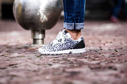adidas-b34032-zx-flux-decon-w-black-1