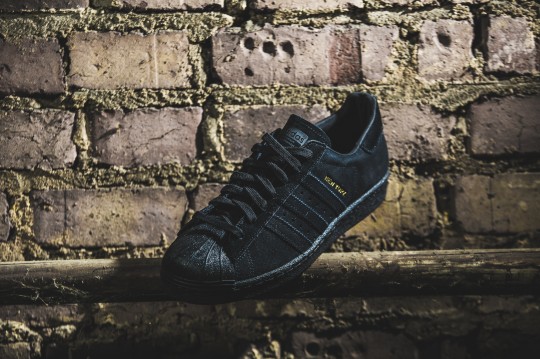 adidas-b32737-superstar-80s-city-series-black-1