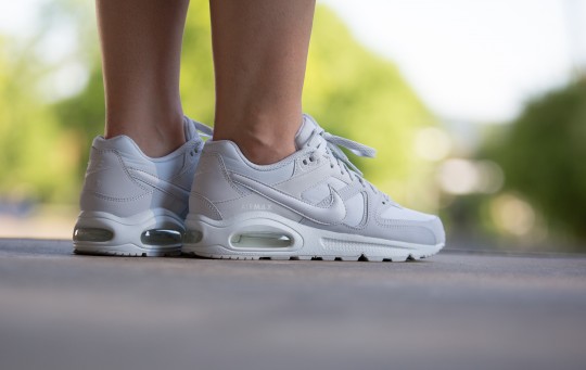 Nike-air-max-command-397690-099-01