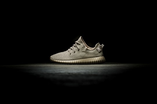 Adidas-Yeezy-Boost-350-AQ2661-3
