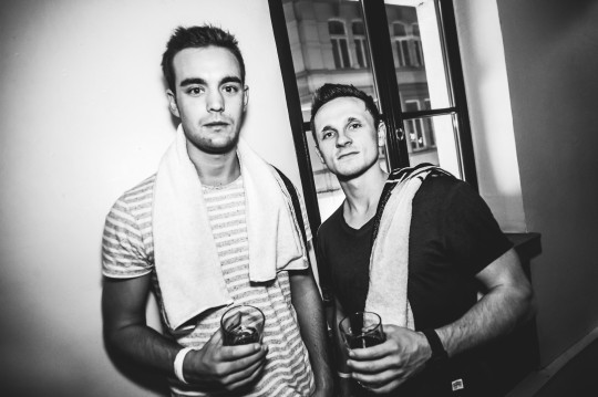 Handtuchparty-OVIS-77-2