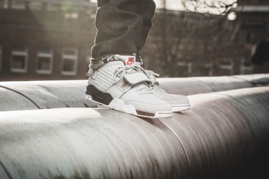 Nike-Air-Trainer-Cruz-777535-001-6