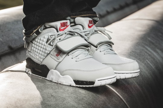Nike-Air-Trainer-Cruz-777535-001-7