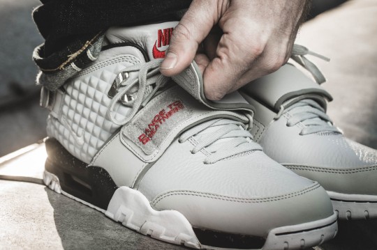 Nike-Air-Trainer-Cruz-777535-001-8