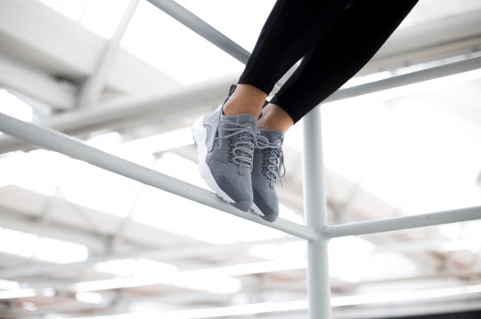 nike-wmns-air-huarache-run-ultra-819151-003-3