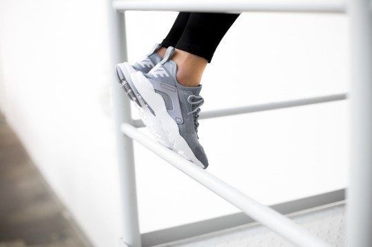 nike-wmns-air-huarache-run-ultra-819151-003-5