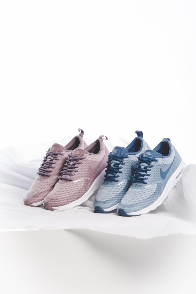 nike-wmns-air-max-thea-pack-pantone-3