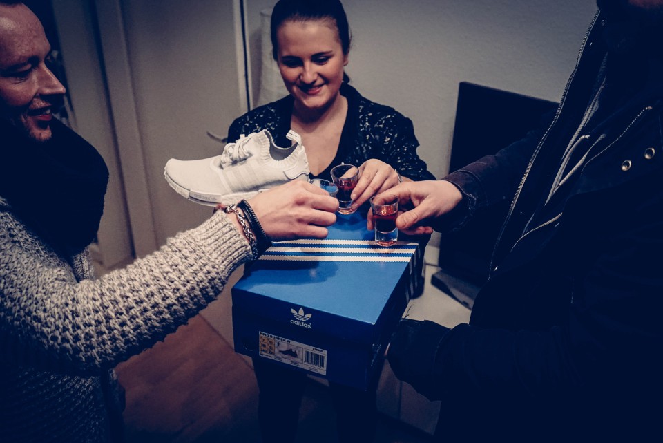 nmd_handover-23