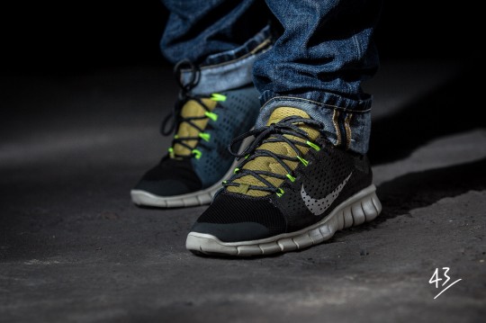 Nike Free Powerlines II LTR (Moss Green / Avion)
