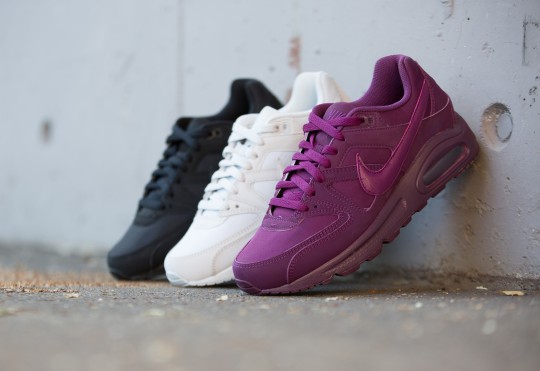 Nike WMNS Air Max Command