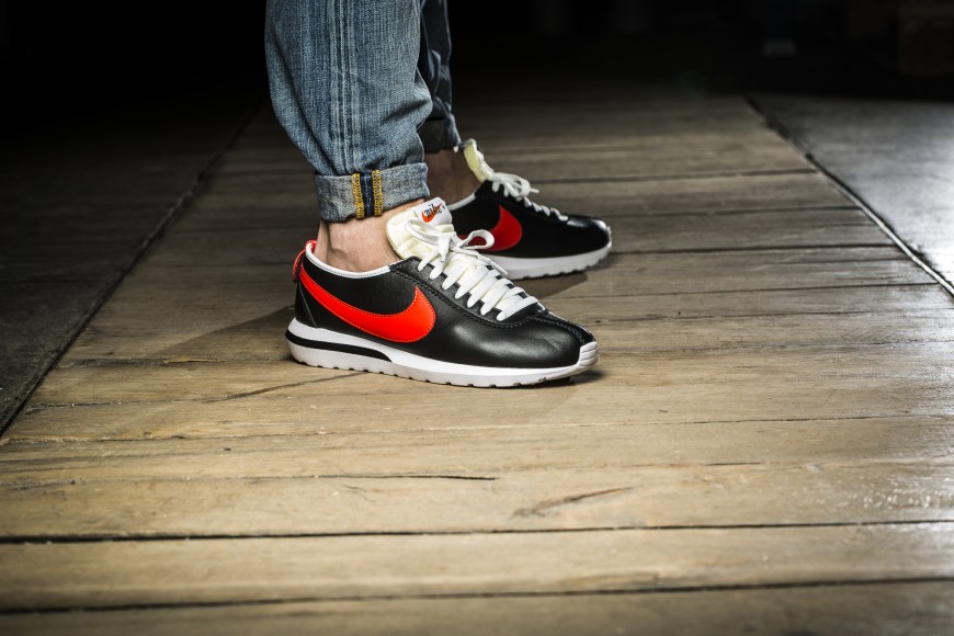 Nike-Roshe-Cortez-NM-LTR-826332-008-1
