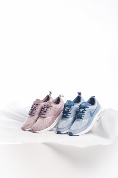 nike-wmns-air-max-thea-pack-pantone-1