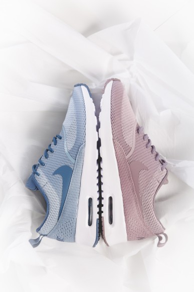 nike-wmns-air-max-thea-pack-pantone-6