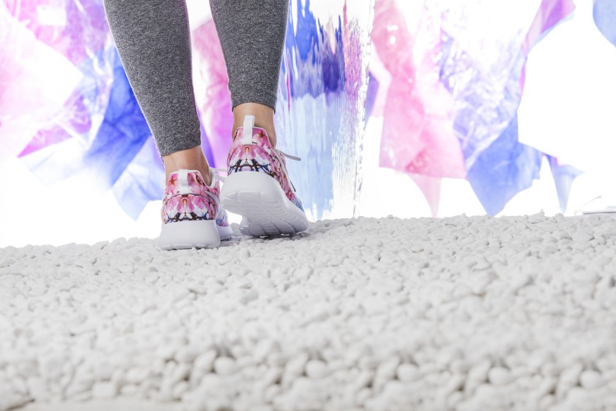 nike-wmns-roshe-one-819960-100-4