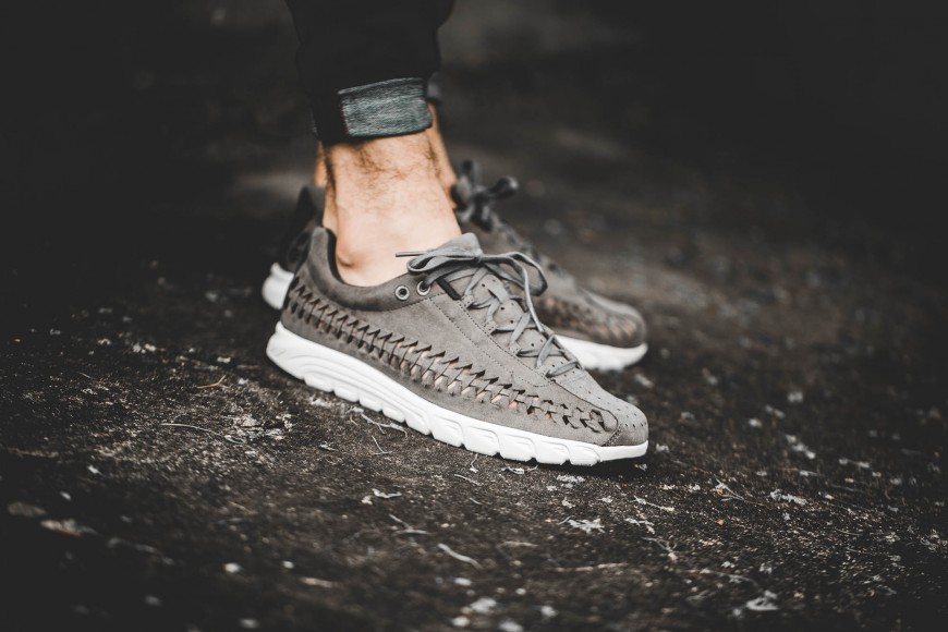 nike-833132-002-mayfly-woven-grey-4