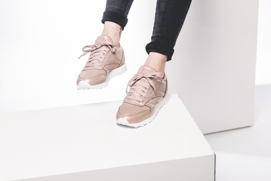 reebok-bd4308-wmns-classic-leather-pearlized-3