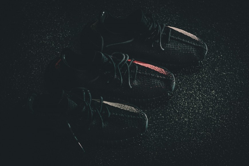 adidas-byxxxx-yeezy-350-v2-black-friday-pack-2
