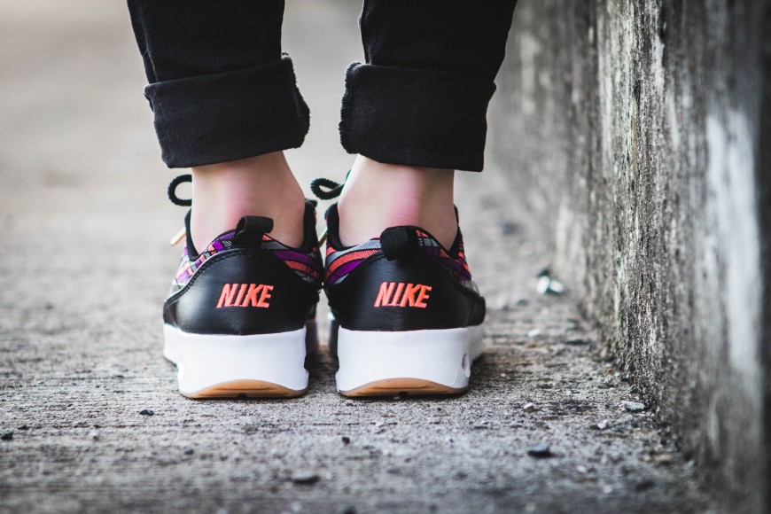 nike-885021-001-wmns-air-max-thea-run-ultra-jcrd-prm-3-2