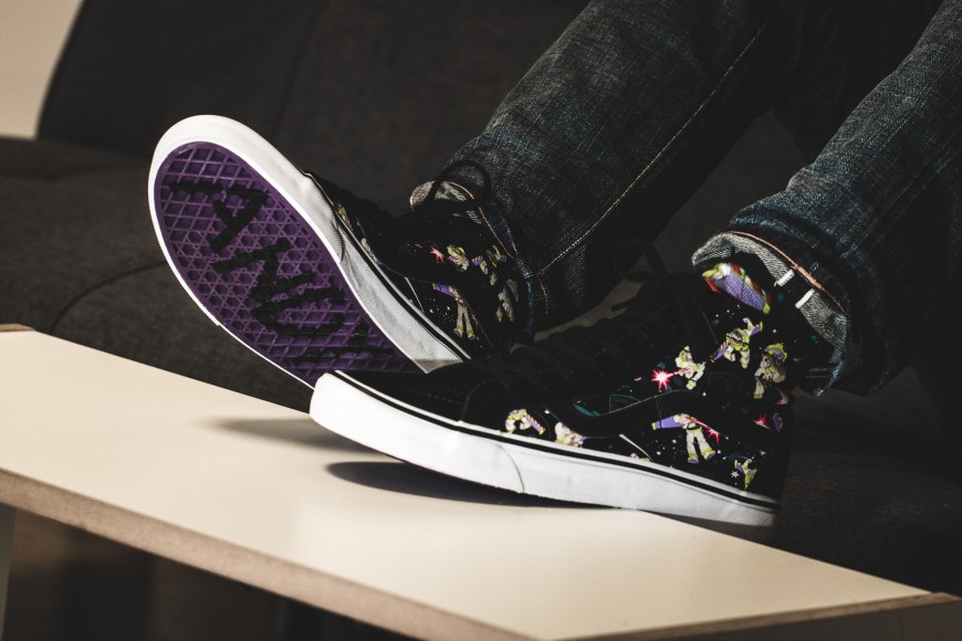 vans-VA2XSBM4X-sk8-hi-reissue-toy-story-2