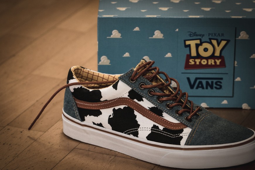 vans-VA31Z9LU4-old-skool-toy-story-4