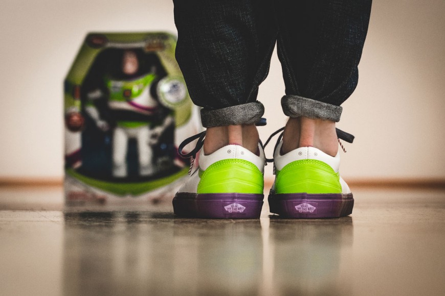 vans-VA31Z9M4X-old-skool-buzz-toy-story-2