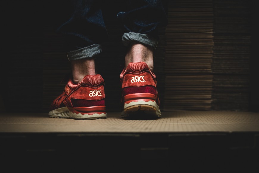 asics-H7P2L-2627-gel-lite-v-4