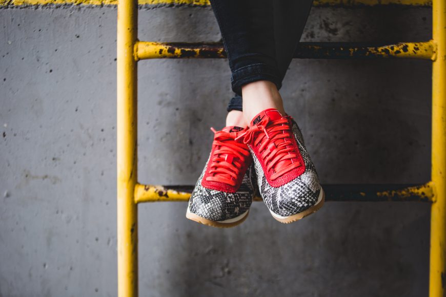 nike-833657-100-wmns-classic-cortez-leather-prem-3