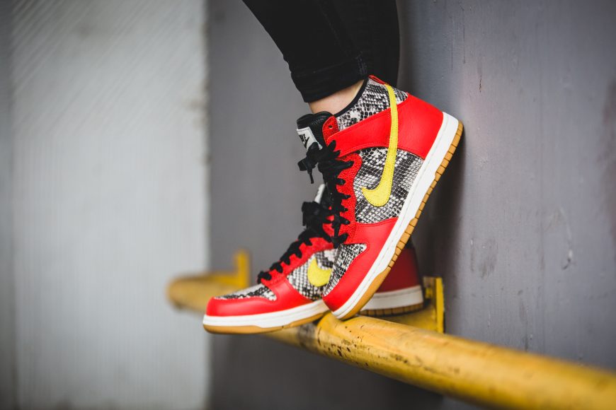 nike-881233-800-wmns-dunk-hi-lx-3