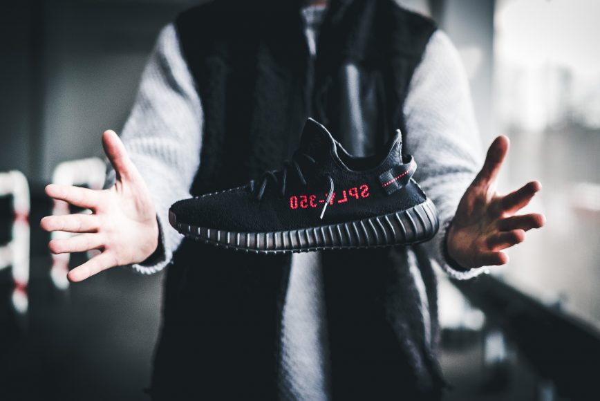 adidas-CP9652-yeezy-boost-350-v2-black-3