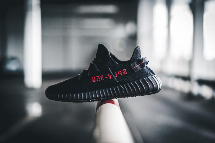 adidas-CP9652-yeezy-boost-350-v2-black-4