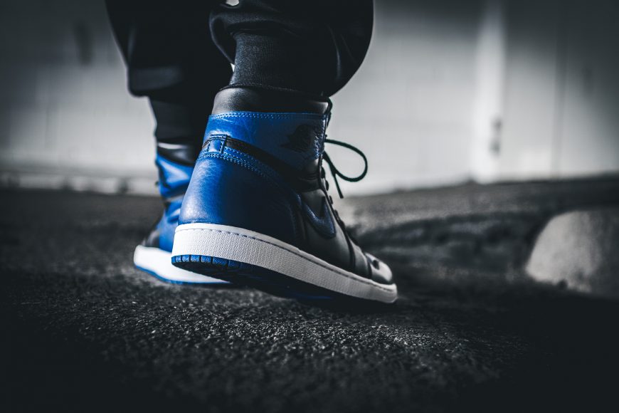 nike-555088-007-air-jordan-1-royal-2