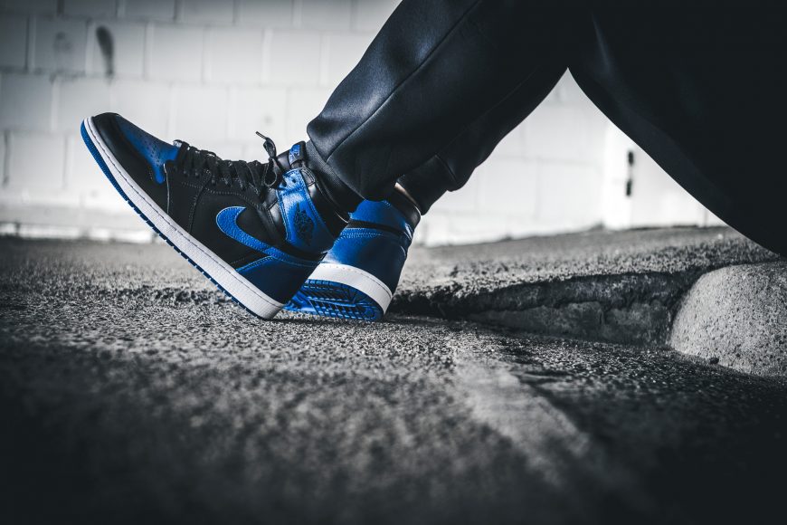 nike-555088-007-air-jordan-1-royal-3