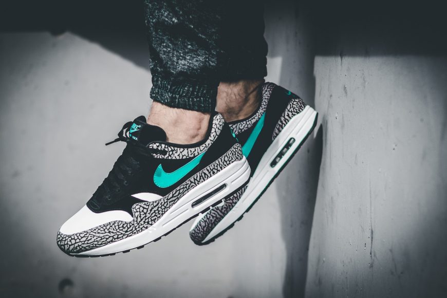 nike-908366-001-air-max-1-atmos-elephant-1