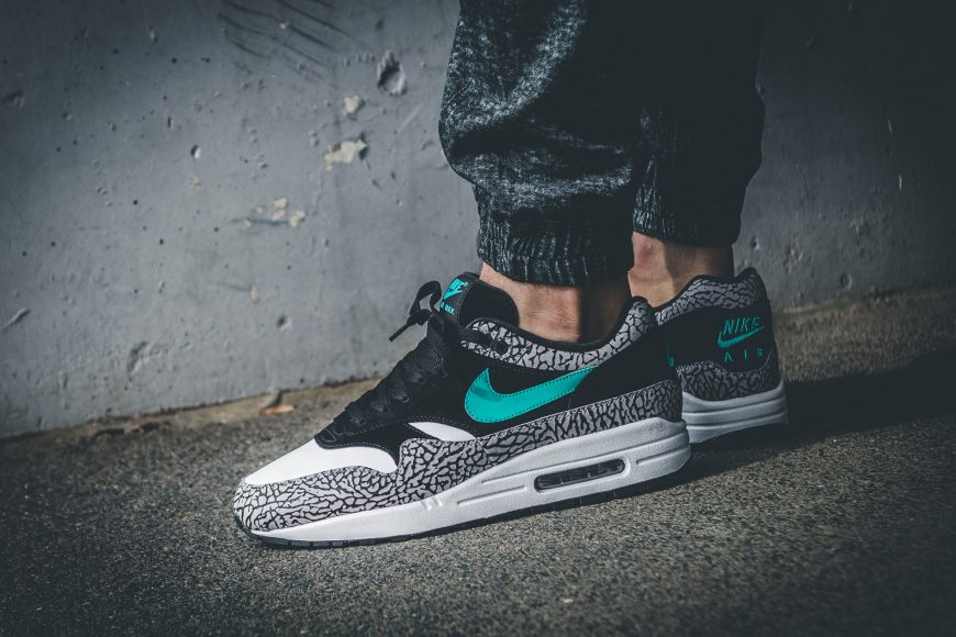 nike-908366-001-air-max-1-atmos-elephant-2