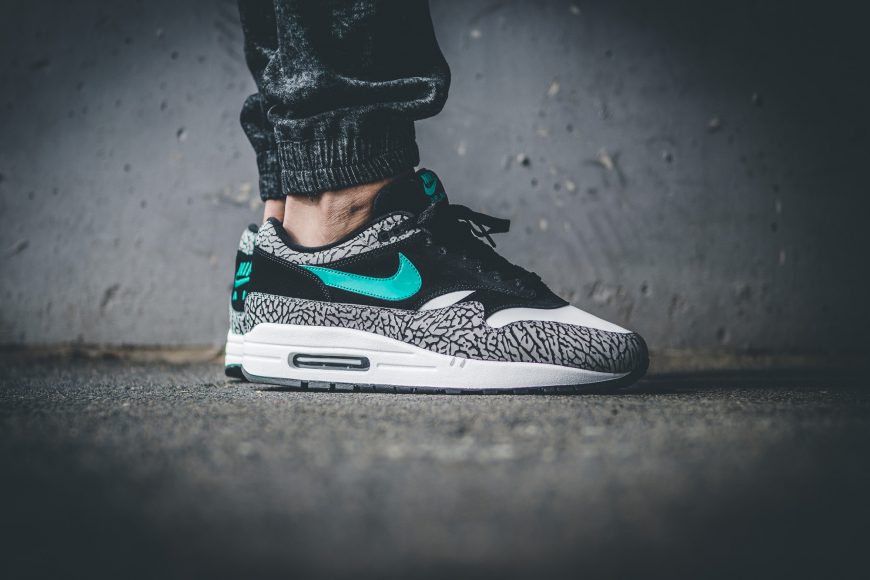 nike-908366-001-air-max-1-atmos-elephant-4