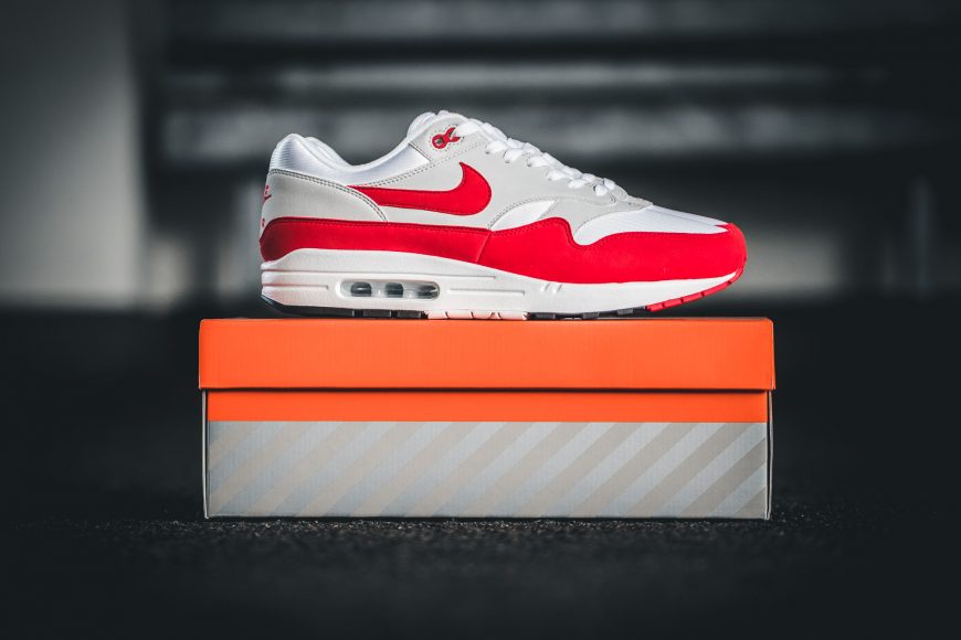 nike-908375-100-air-max-1-og red-2