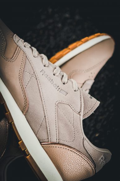 reebok-BD3744-classic-leather-golden-neutrals-3