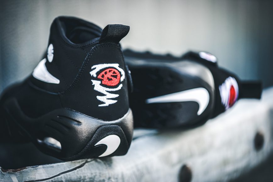 nike-880869-001-air-shake-ndestrukt-black-2