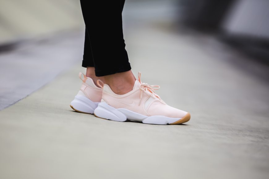nike-919492-800-wmns-loden-qs-3